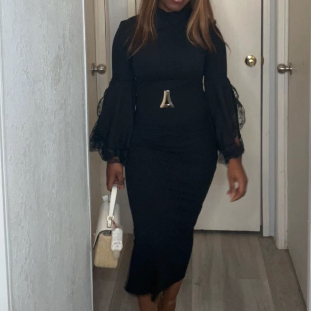 Frilled Neck Lace Trim Bell Sleeve Split Hem Dress